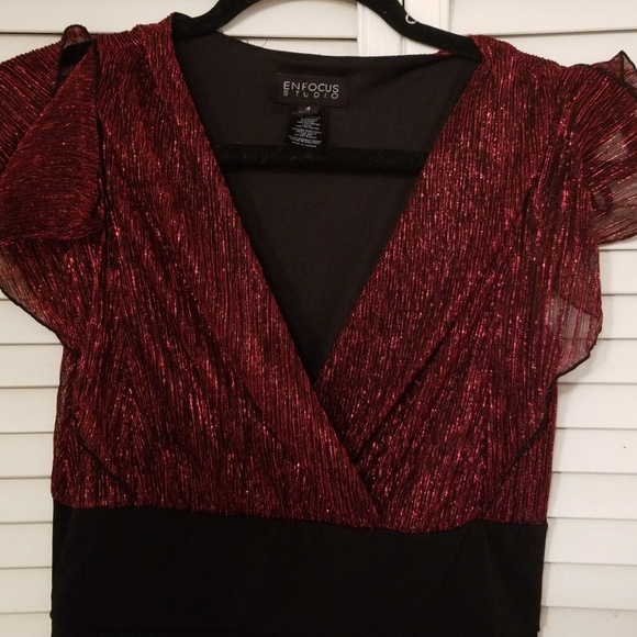 Red metallic and black cocktail dress size 4 - Picture 3 of 4